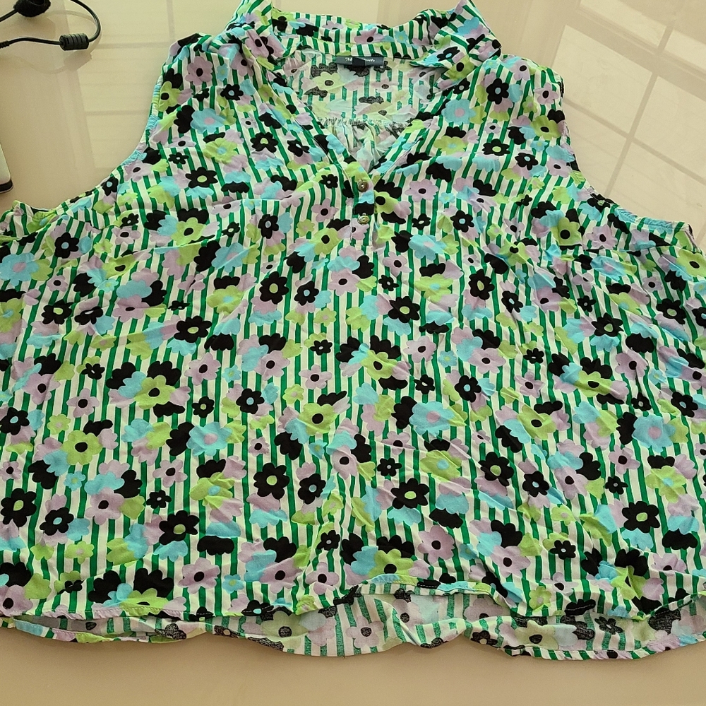 Modcloth Sleevless Blouse 4X